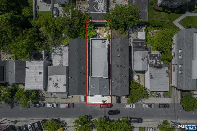 85 Myrtle Avenue, Jersey City, NJ 07305