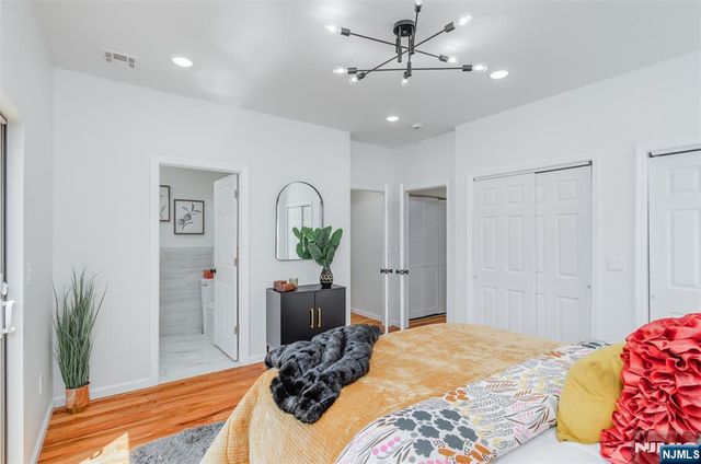 85 Myrtle Avenue, Jersey City, NJ 07305