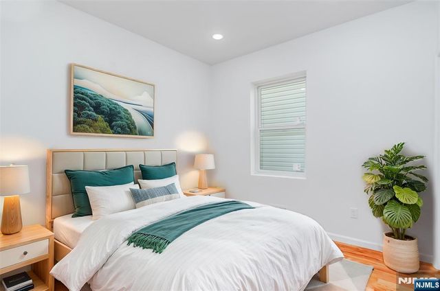 85 Myrtle Avenue, Jersey City, NJ 07305