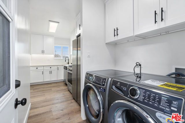 1800 S Dunsmuir Avenue, Los Angeles, CA 90019