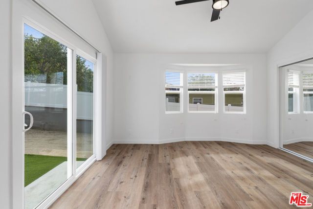 1800 S Dunsmuir Avenue, Los Angeles, CA 90019