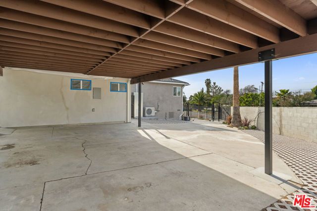 1800 S Dunsmuir Avenue, Los Angeles, CA 90019