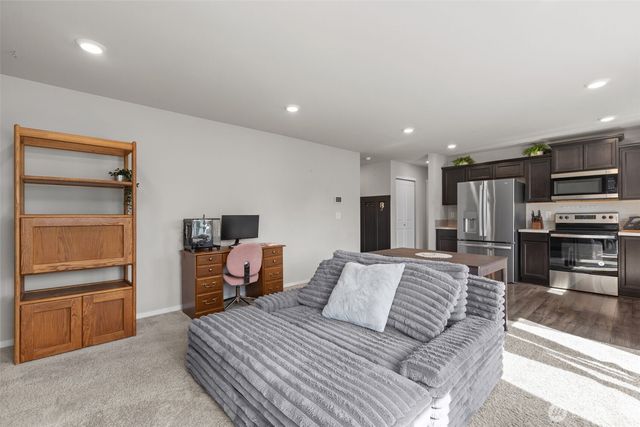 10824 185th Street E, Puyallup, WA 98374