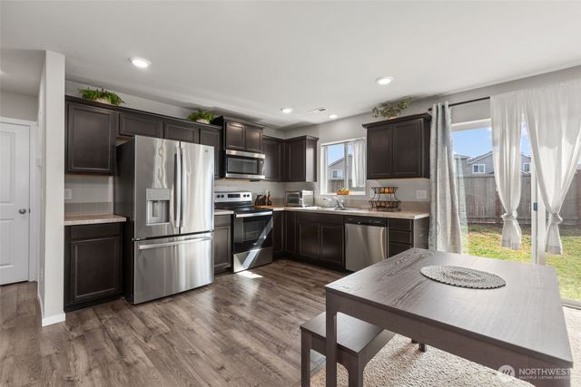 10824 185th Street E, Puyallup, WA 98374