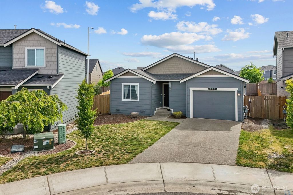 10824 185th Street E, Puyallup, WA 98374