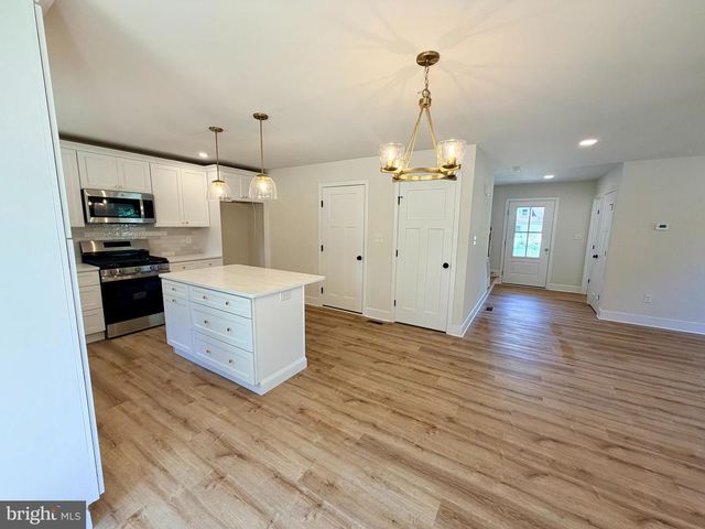 848 MAIL AVE, Woodbury, NJ 08096
