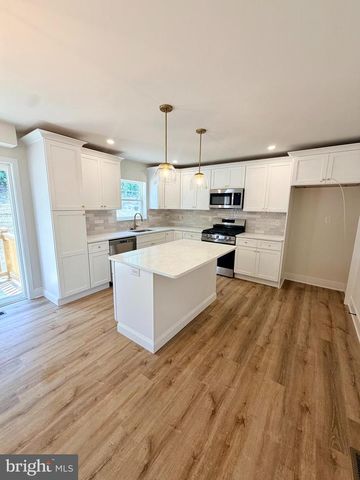 848 MAIL AVE, Woodbury, NJ 08096
