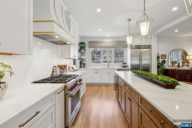 46 S Murray Avenue, Ridgewood, NJ 07450