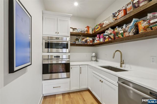 46 S Murray Avenue, Ridgewood, NJ 07450