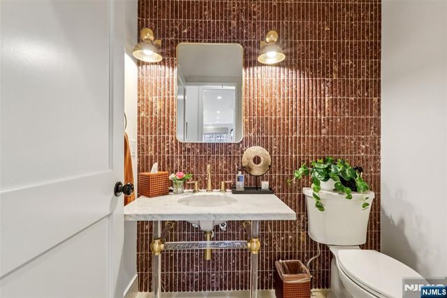 46 S Murray Avenue, Ridgewood, NJ 07450