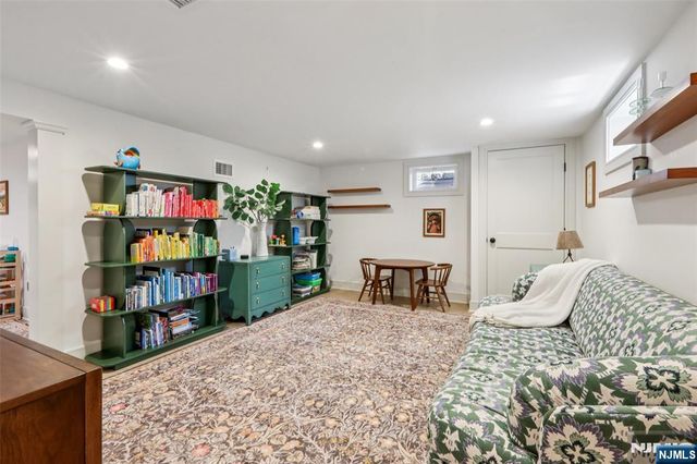 46 S Murray Avenue, Ridgewood, NJ 07450