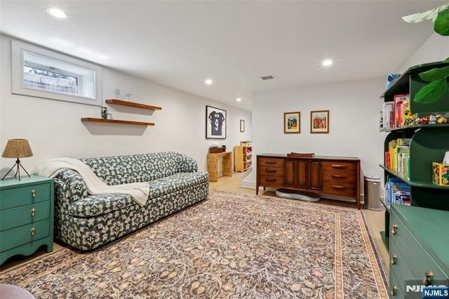 46 S Murray Avenue, Ridgewood, NJ 07450