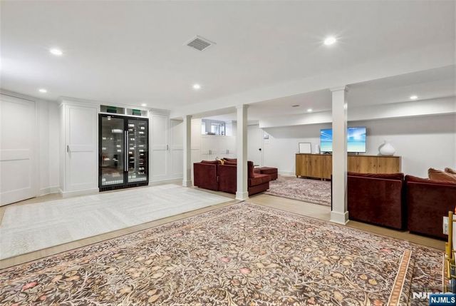 46 S Murray Avenue, Ridgewood, NJ 07450