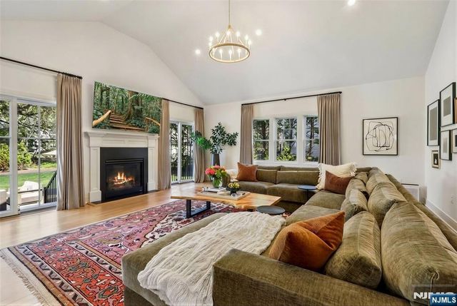 46 S Murray Avenue, Ridgewood, NJ 07450