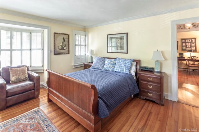17 Beechtree Lane 2E, Bronxville, NY 10708