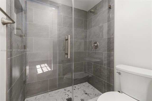 1411 Cottonwood Cir, Weston, FL 33326