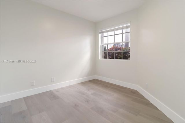 1411 Cottonwood Cir, Weston, FL 33326