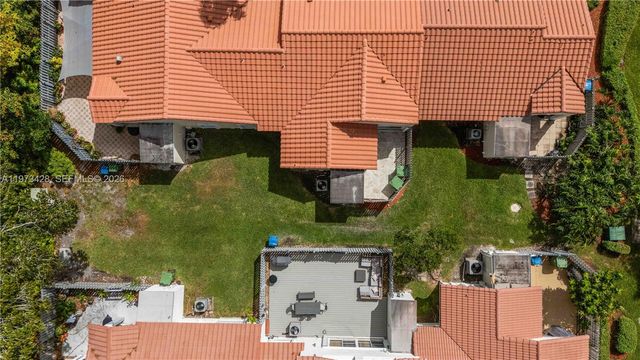 1411 Cottonwood Cir, Weston, FL 33326