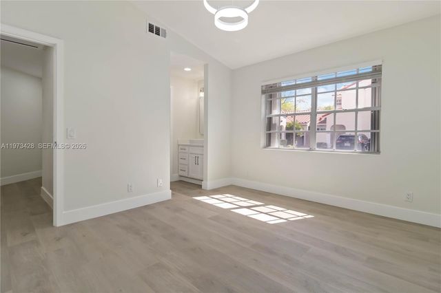 1411 Cottonwood Cir, Weston, FL 33326