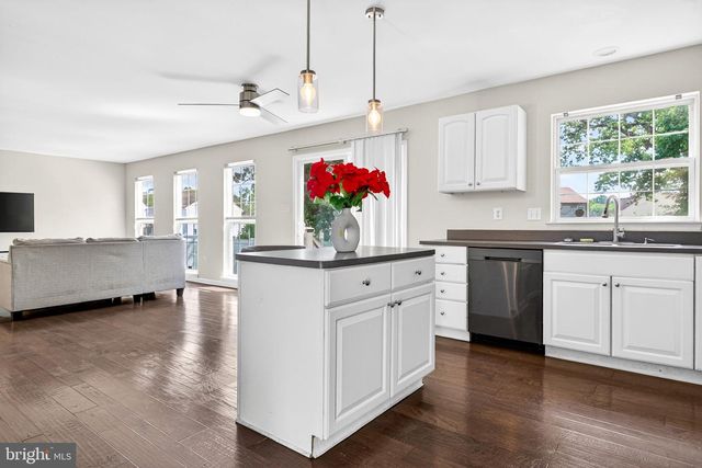 69 VANCE AVE, Sicklerville, NJ 08081
