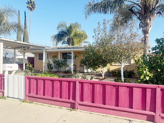 226 7th St, Los Banos, CA 92625