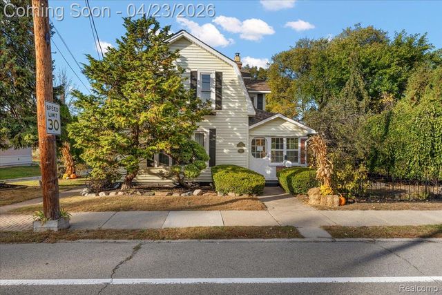 5815 Chicago Road, Warren, MI 48092