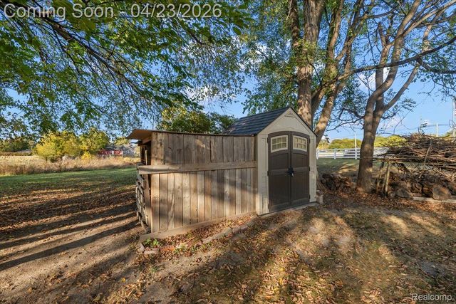 5815 Chicago Road, Warren, MI 48092