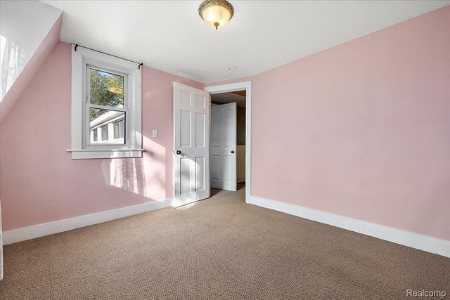 5815 Chicago Road, Warren, MI 48092