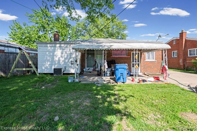 24825 Masch Avenue, Warren, MI 48091