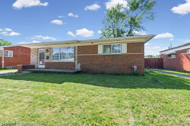 24825 Masch Avenue, Warren, MI 48091