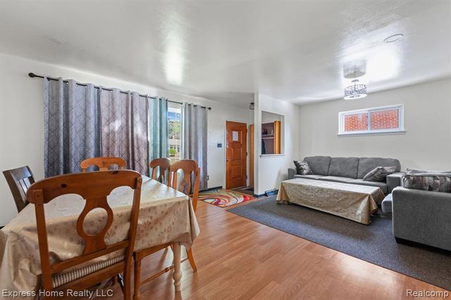 24825 Masch Avenue, Warren, MI 48091