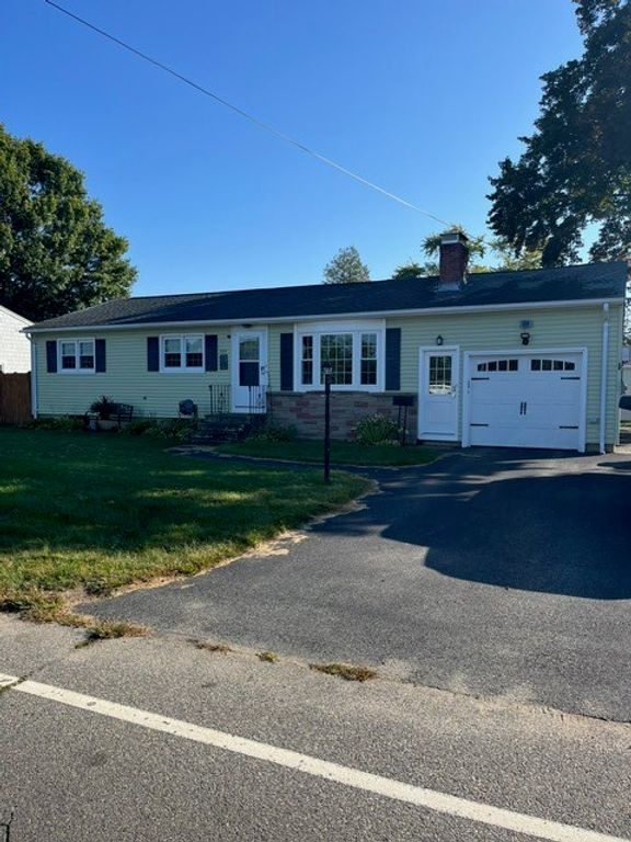 568 Buttonwoods Avenue, Warwick, RI 02886