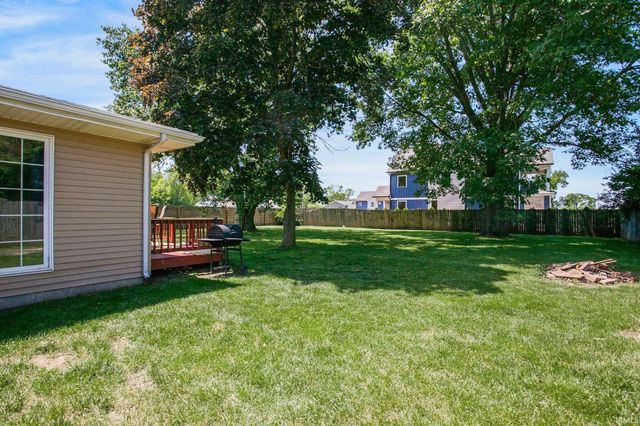 1025 N Twyckenham Drive, South Bend, IN 46617