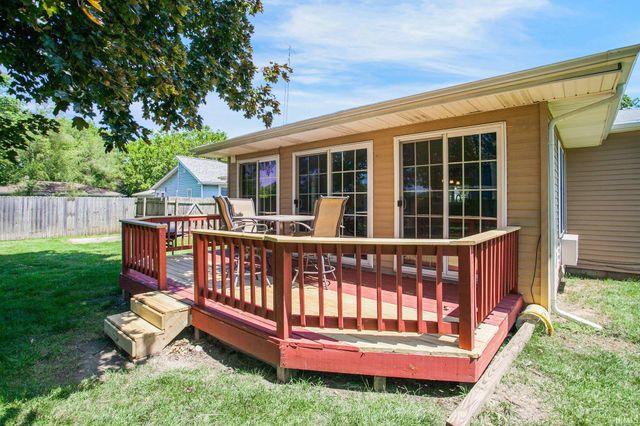 1025 N Twyckenham Drive, South Bend, IN 46617