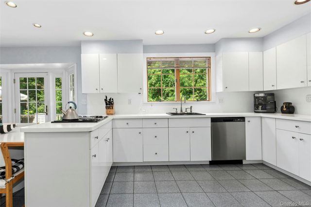 1 Sabbathday Hill Road, South Salem, NY 10590