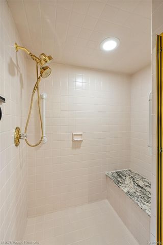 3673 York Court, Bloomfield Charter Township, MI 48301