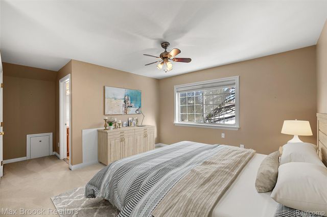 3673 York Court, Bloomfield Charter Township, MI 48301