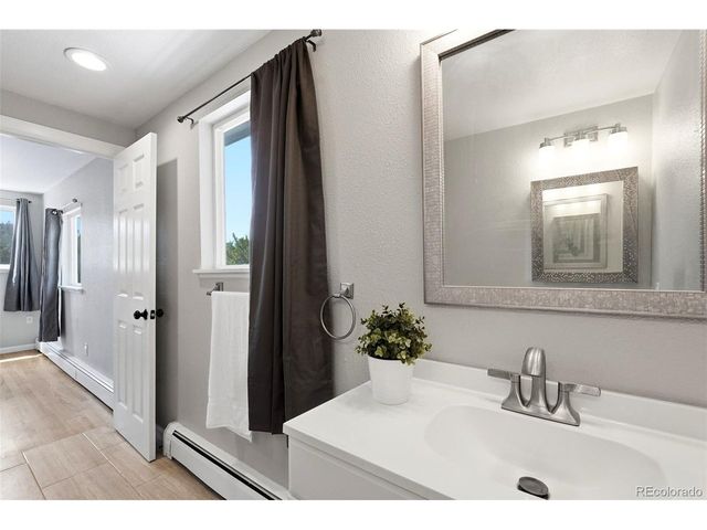 2725 Flintridge Dr, Colorado Springs, CO 80918