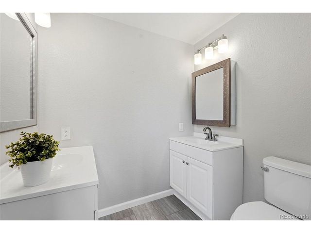 2725 Flintridge Dr, Colorado Springs, CO 80918
