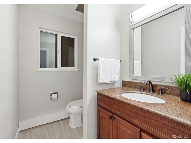 2725 Flintridge Dr, Colorado Springs, CO 80918