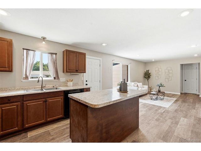 2725 Flintridge Dr, Colorado Springs, CO 80918