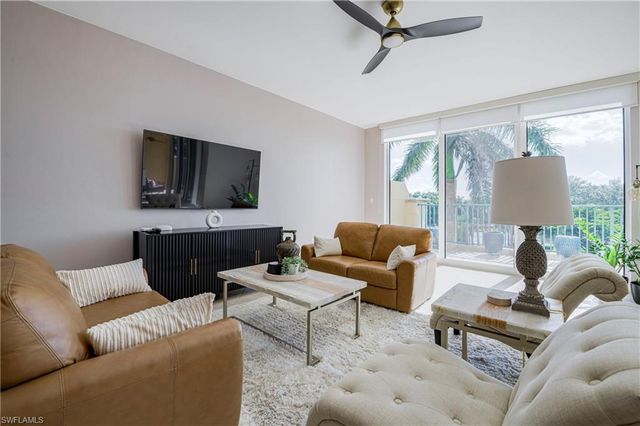 3414 Hancock Bridge PKWY 302, North Fort Myers, FL 33903