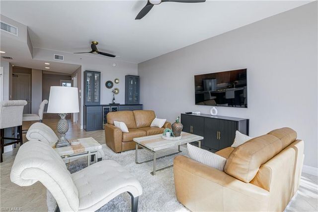 3414 Hancock Bridge PKWY 302, North Fort Myers, FL 33903