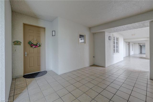 3414 Hancock Bridge PKWY 302, North Fort Myers, FL 33903