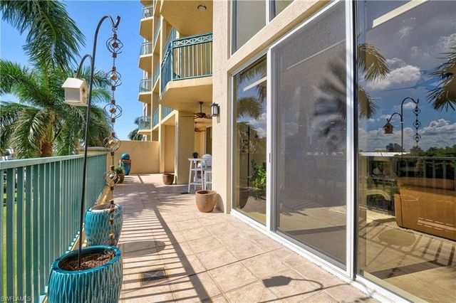 3414 Hancock Bridge PKWY 302, North Fort Myers, FL 33903