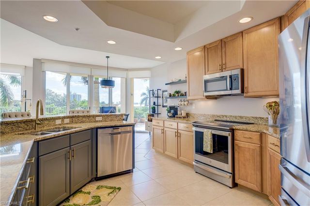 3414 Hancock Bridge PKWY 302, North Fort Myers, FL 33903