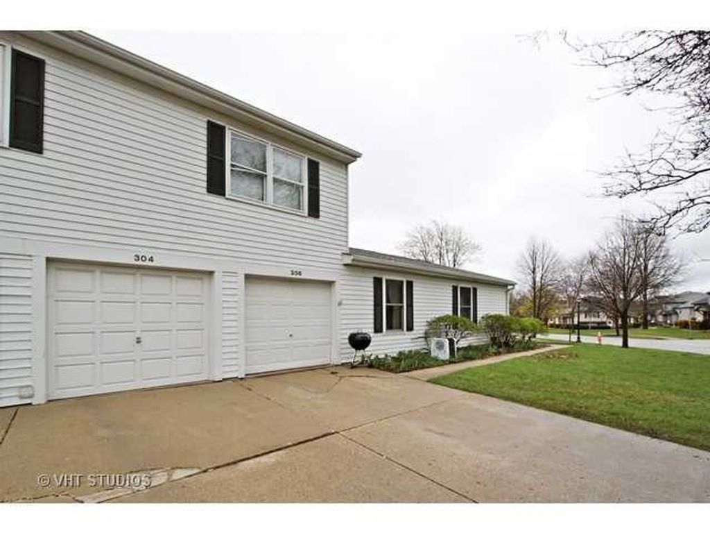 304 Creekside Court 304, Vernon Hills, IL 60061