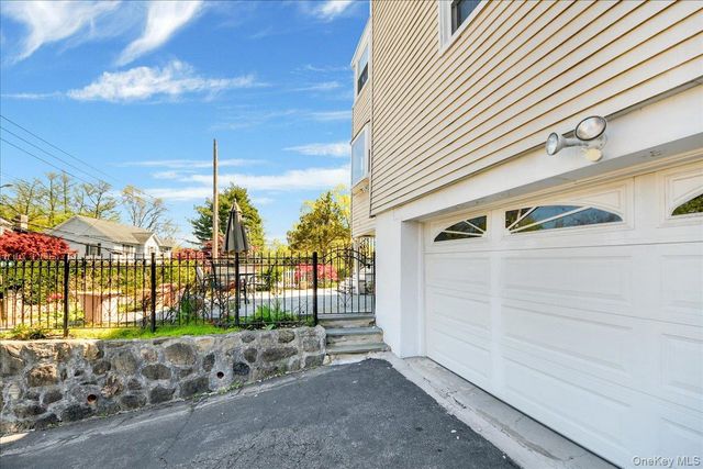 1149 Jensen Avenue, Mamaroneck, NY 10543