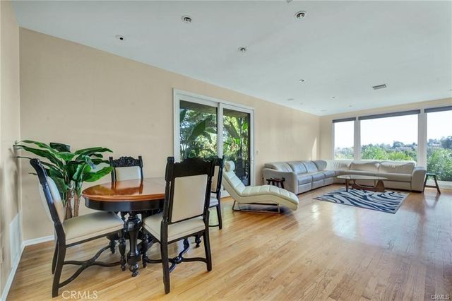 5084 Campo Road, Los Angeles, CA 91364