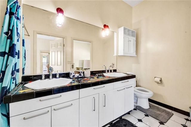 5084 Campo Road, Los Angeles, CA 91364